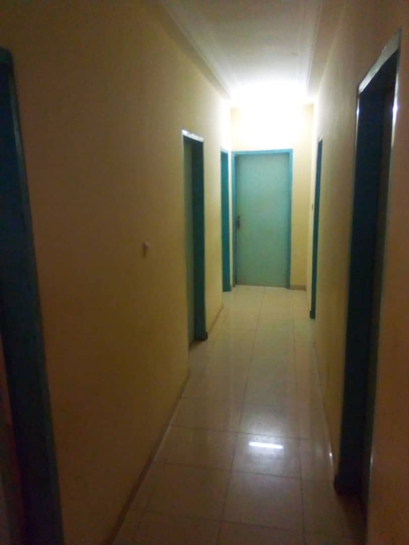 N° 4446 :
                            Villa à vendre , Wonyome, Lome, Togo : 100 000  000 XOF/vie