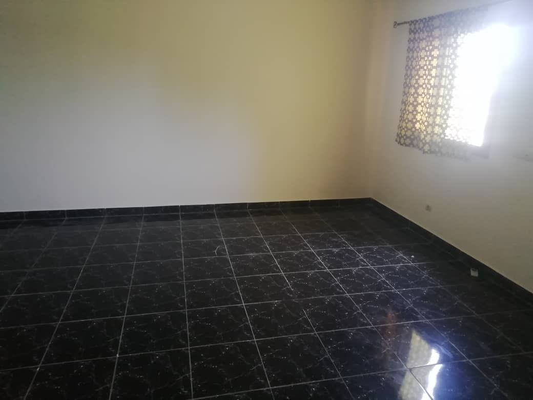 N° 5245 :
                            Villa à louer , Avepozo, Lome, Togo : 550 000 XOF/mois