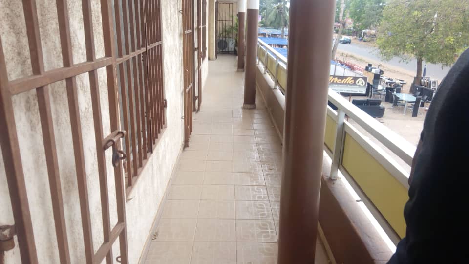 N° 4392 :
                            Bureau à louer , Avenou, Lome, Togo : 65 000 XOF/mois