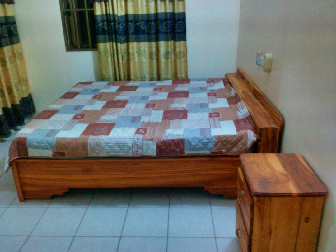 N° 4351 :
                            Appartement meublé à louer , Avepozo , Lome, Togo : 300 000 XOF/mois