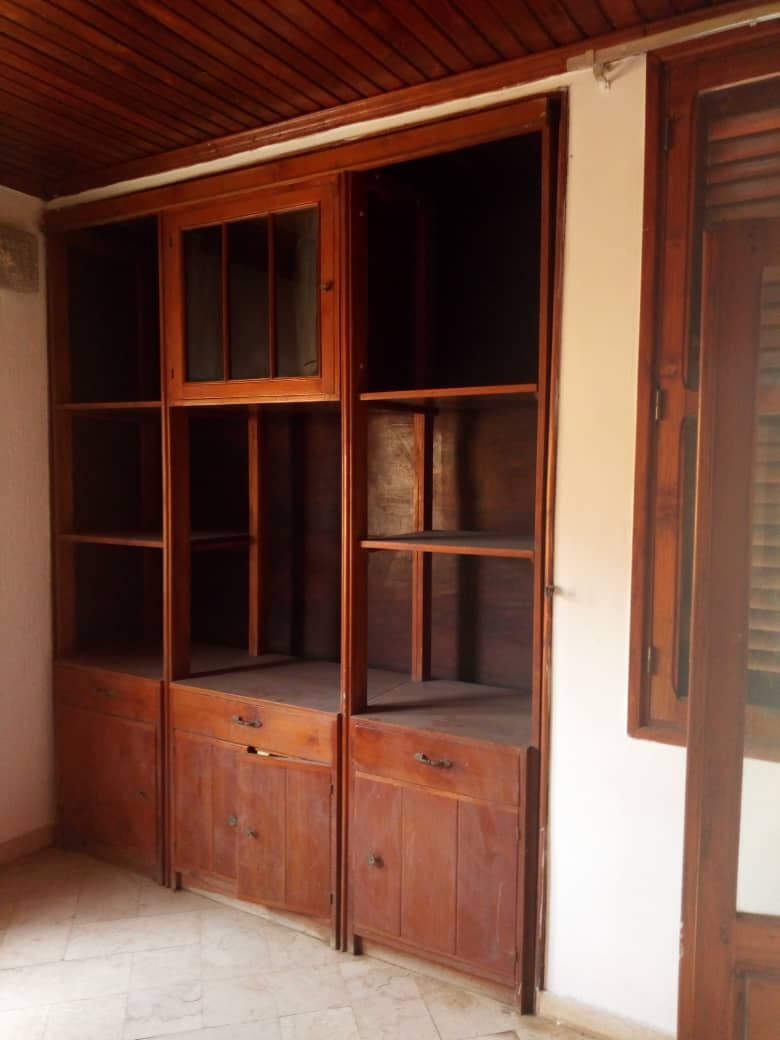 N° 4497 :
                            Villa à louer , Forever, Lome, Togo : 700 000 XOF/mois