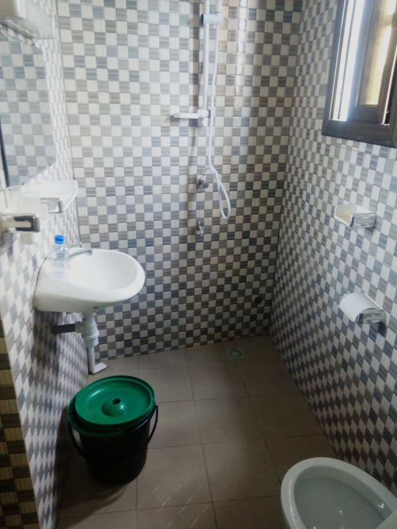 N° 4365 :
                            Appartement meublé à louer , Tokoin, Lomé, Togo : 250 000 XOF/mois