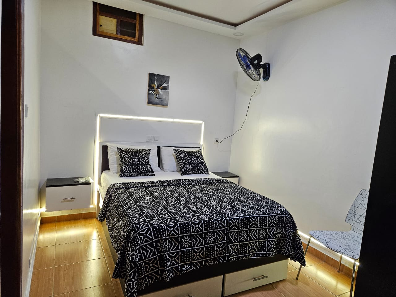 Studio meublé à louer , Lome, kegue 
