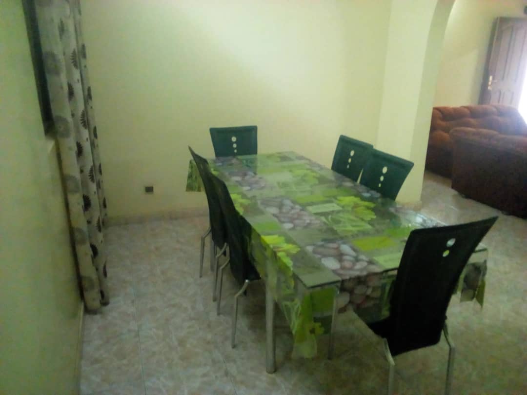 N° 4401 :
                            Villa meublée à louer , Atikoume, Lome, Togo : 400 000 XOF/mois
