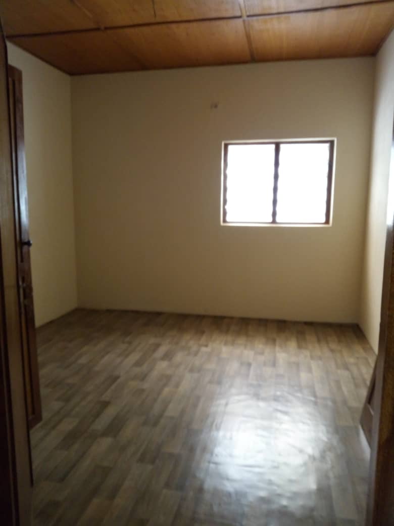 N° 4367 :
                            Villa à louer , Avenou, Lome, Togo : 120 000 XOF/mois