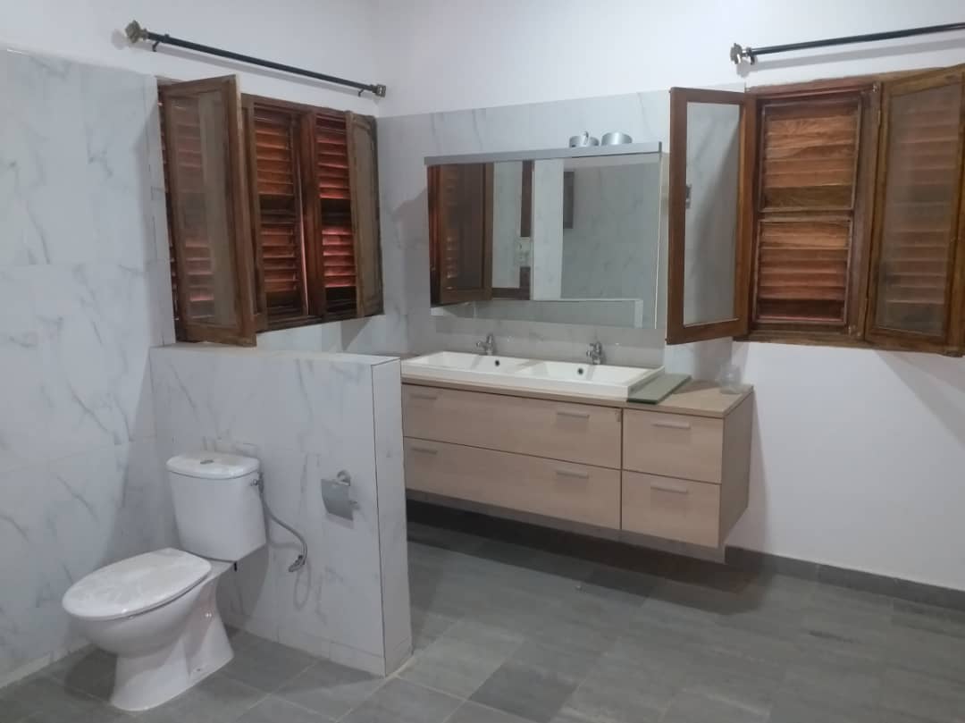 N° 4447 :
                            Villa à louer , Wuiti, Lome, Togo : 700 000 XOF/mois
