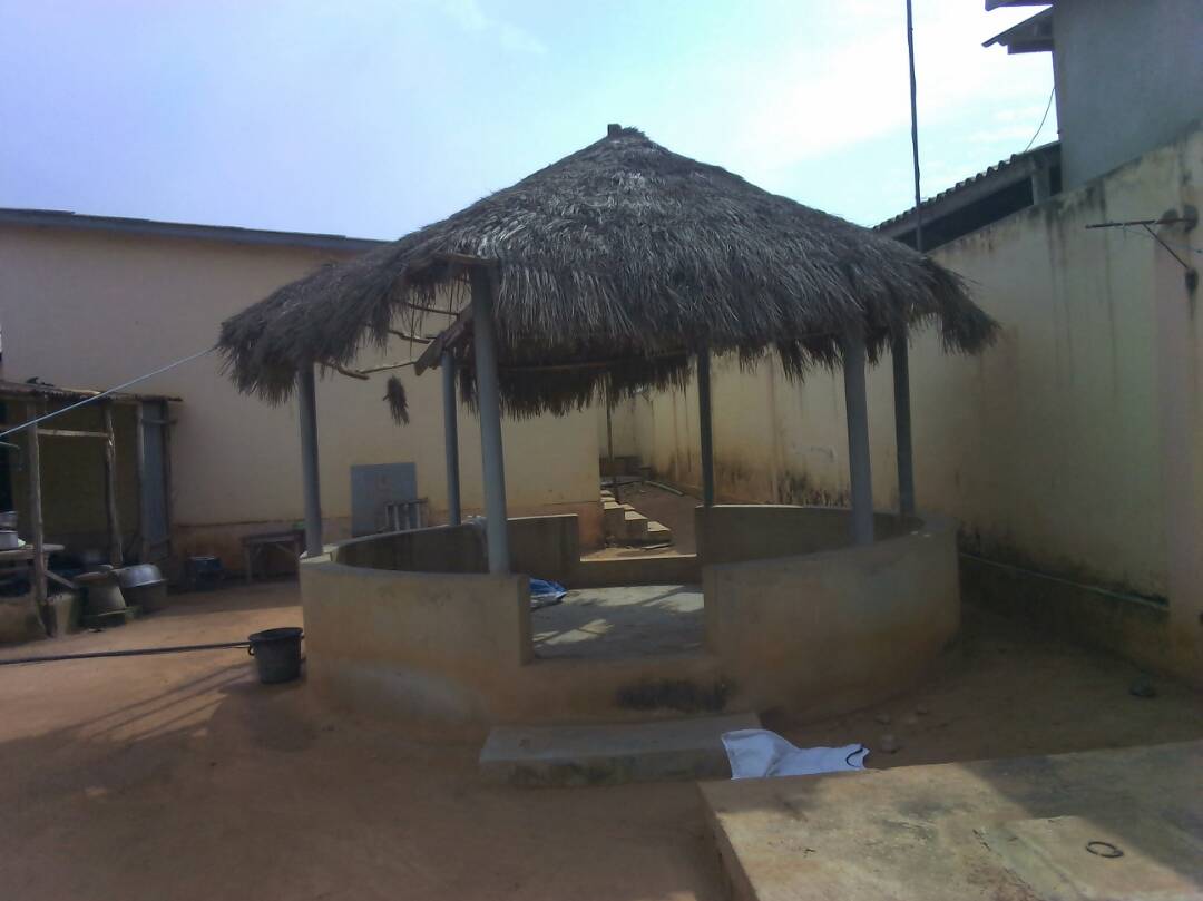 N° 4299 :
                            Maison à vendre , Apedokoe gbomame, Lome, Togo : 16 000  000 XOF/vie