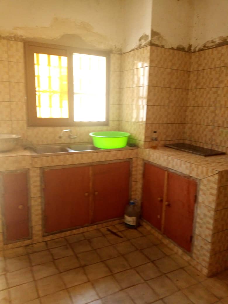 N° 4497 :
                            Villa à louer , Forever, Lome, Togo : 700 000 XOF/mois