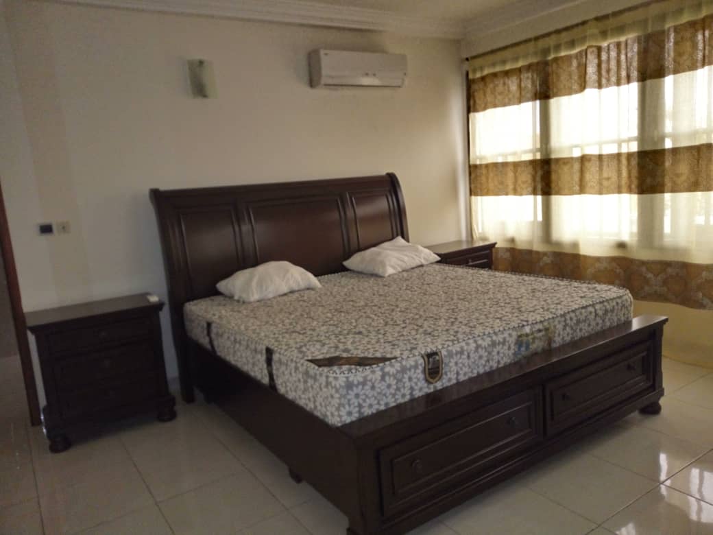 N° 4411 :
                            Villa meublée à louer , Baguida, Lome, Togo : 1 200  000 XOF/mois