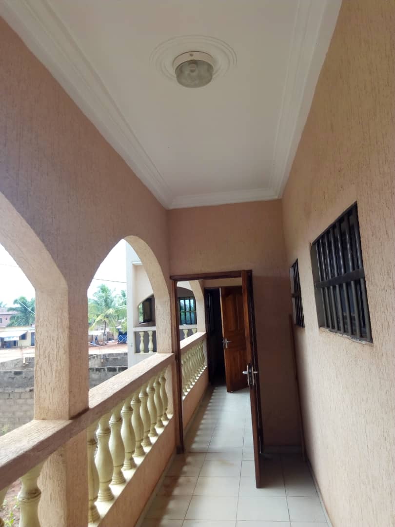 N° 4669 :
                            Appartement à louer , Agoe, Lome, Togo : 60 000 XOF/mois