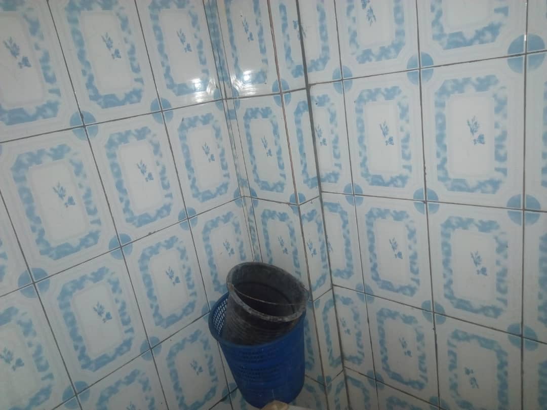 N° 4313 :
                            Villa à louer , Agoe, Lome, Togo : 60 000 XOF/mois