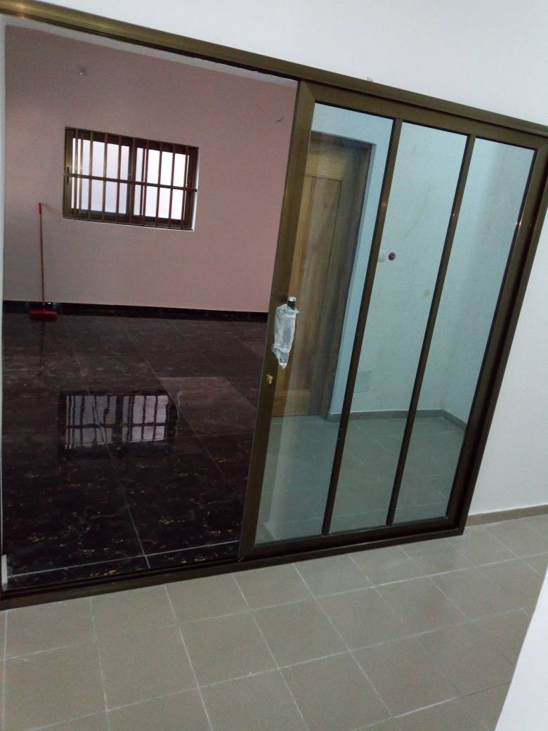 N° 4326 :
                            Appartement à louer , Dekon, Lome, Togo : 140 000 XOF/mois