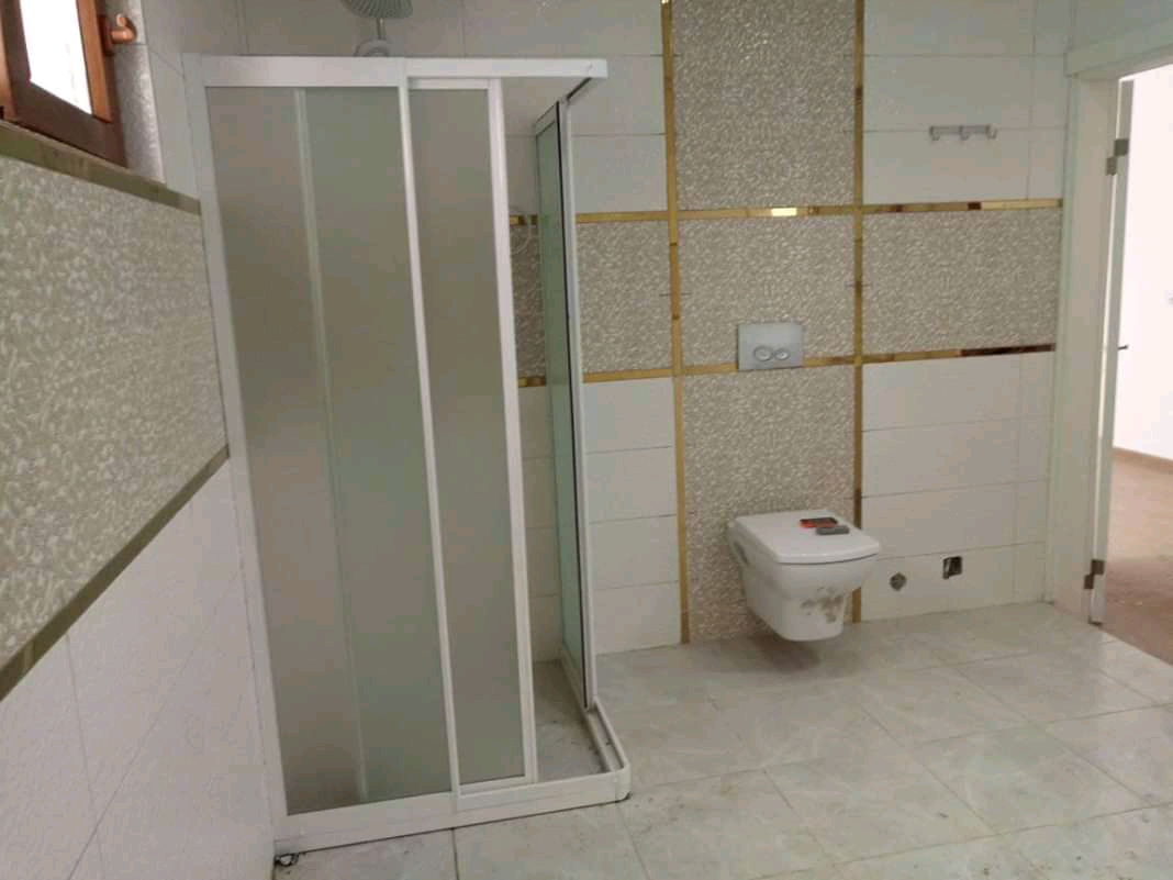 N° 4521 :
                            Villa à louer , Agoe, Lome, Togo : 600 000 XOF/mois
