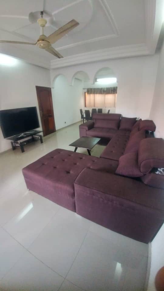N° 5239 :
                            Appartement meublé à louer , Nyekonakpoe, Lomé, Togo : 350 000 XOF/mois