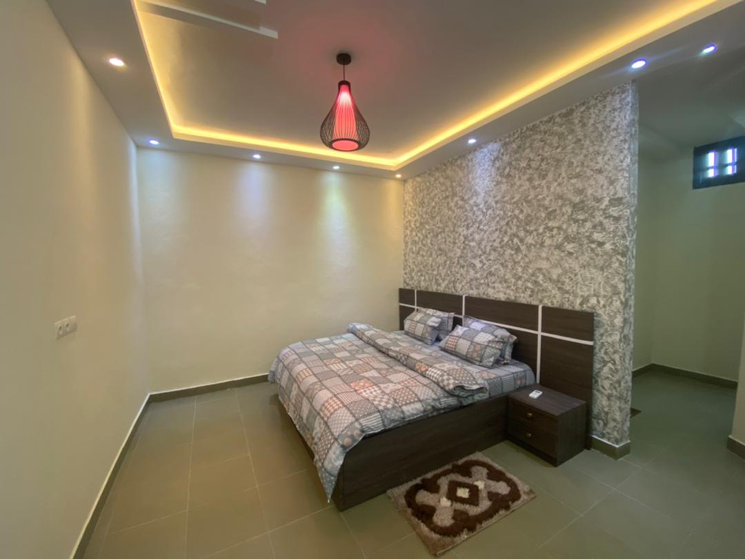 N° 5233 :
                            Villa meublée à louer , Adidogome, Lome, Togo : 1 200  000 XOF/mois