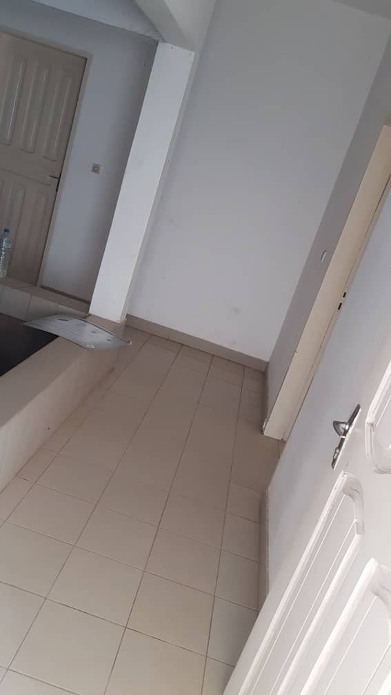 N° 4358 :
                            Chambre à louer , Adidogome, Lome, Togo : 25 000 XOF/mois