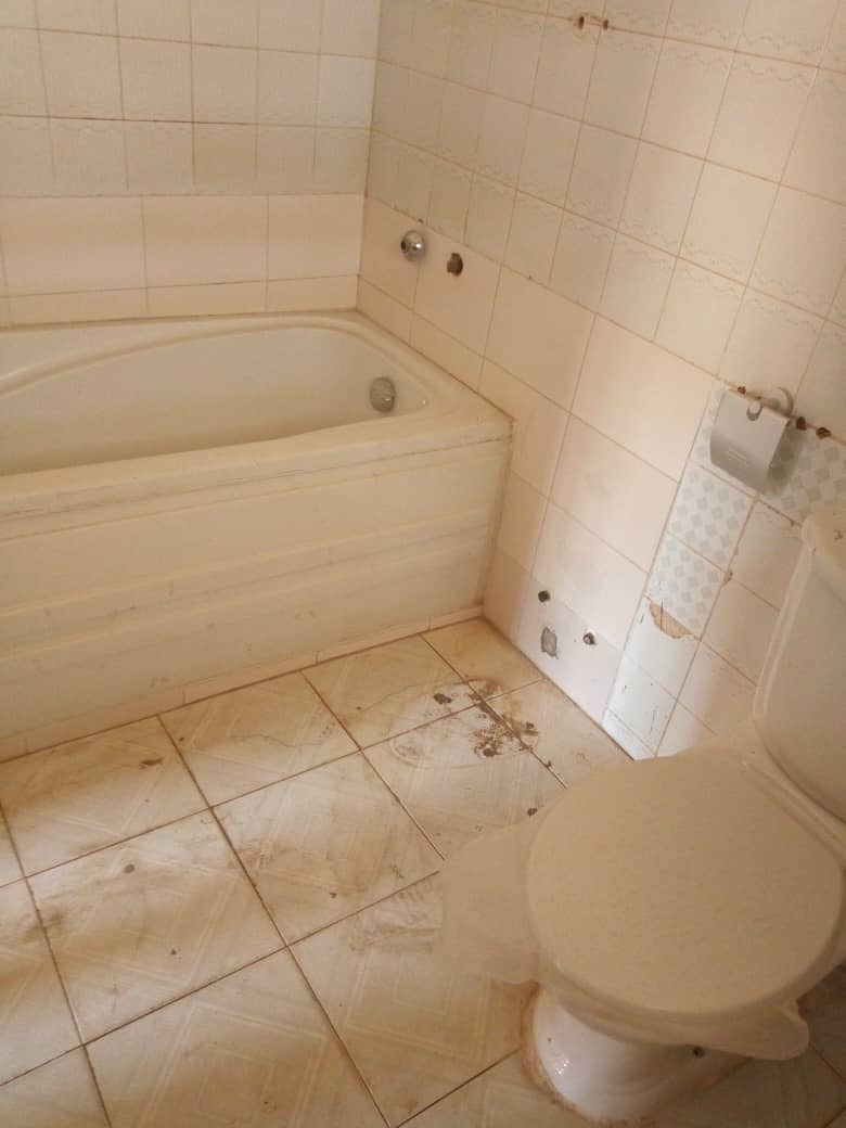 N° 4497 :
                            Villa à louer , Forever, Lome, Togo : 700 000 XOF/mois