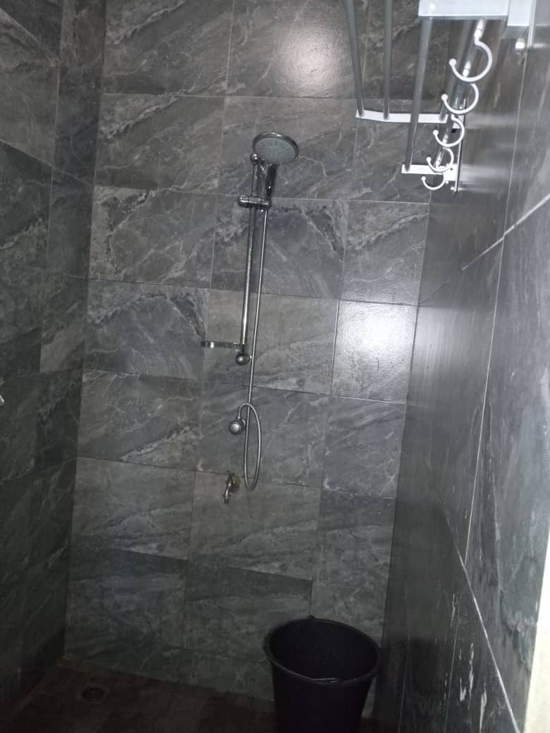 N° 4409 :
                            Villa meublée à louer , Hedzranawoe, Lome, Togo : 250 000 XOF/mois