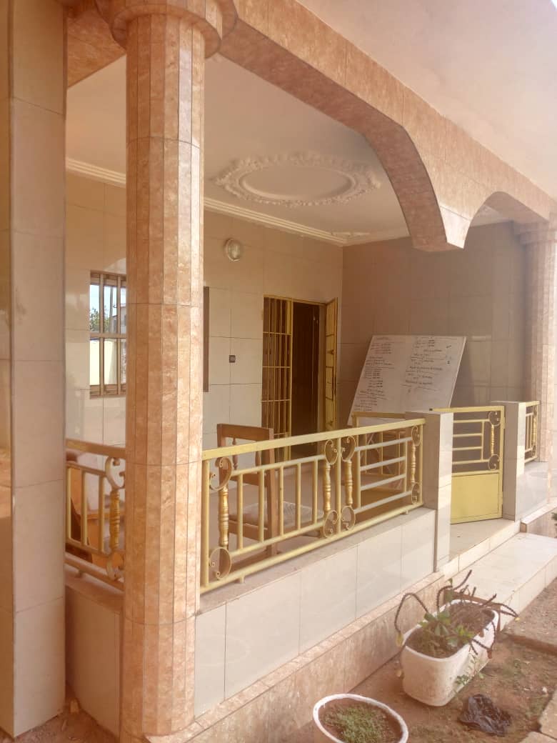 N° 4478 :
                            Villa meublée à louer , Wonyome, Lome, Togo : 350 000 XOF/mois