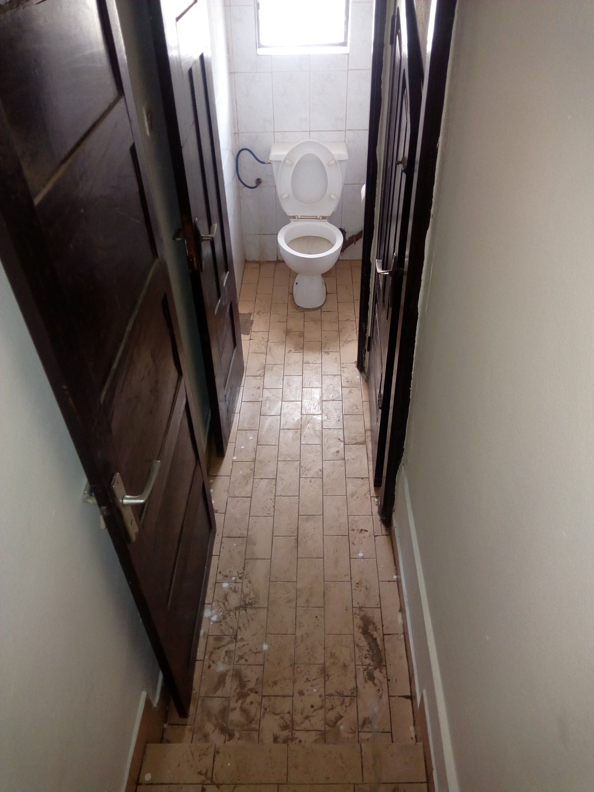 N° 4317 :
                            Appartement à louer , Djidjole, Lome, Togo : 50 000 XOF/mois