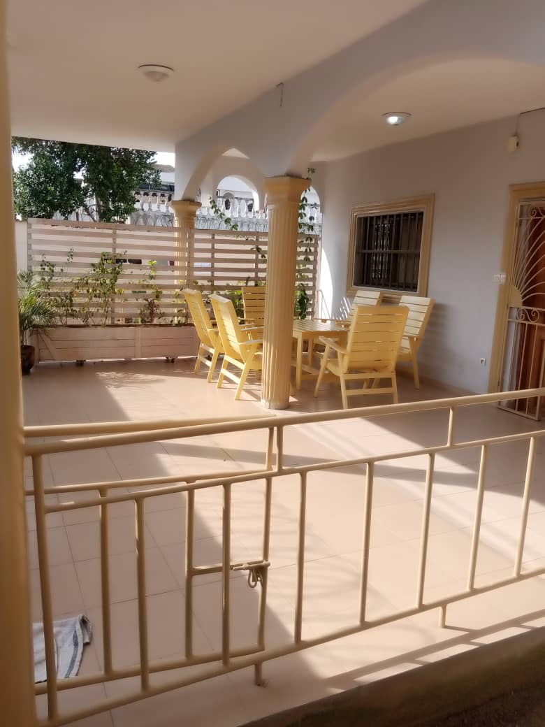 N° 5236 :
                            Appartement meublé à louer , Kodjoviakope, Lome, Togo : 600 000 XOF/mois