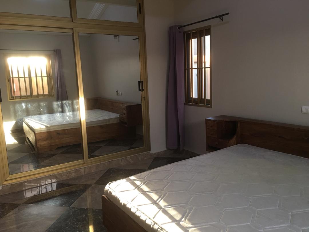 N° 4374 :
                            Villa meublée à louer ,  avepozo , Lome, Togo : 500 000 XOF/mois