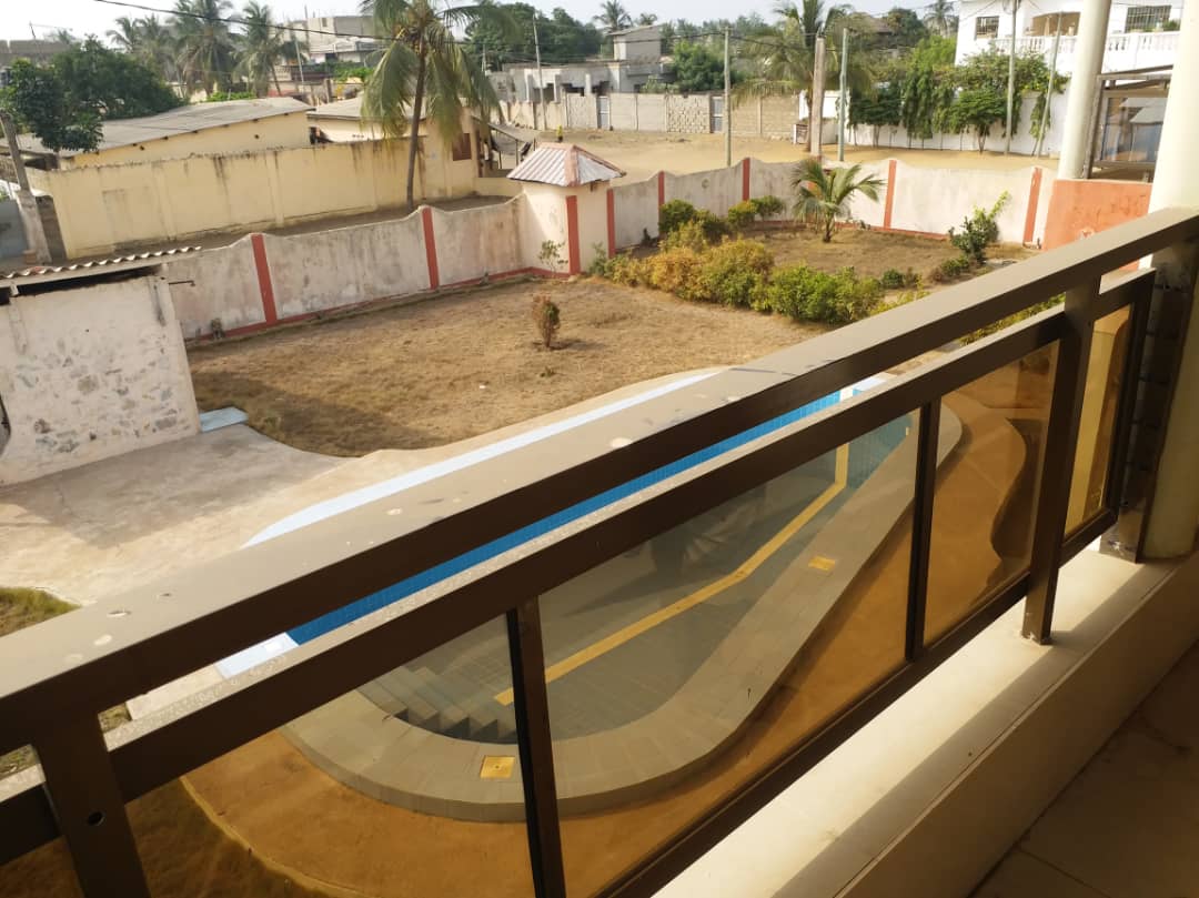 N° 4424 :
                            Villa à vendre , Avepozo, Lome, Togo : 250 000  000 XOF/vie