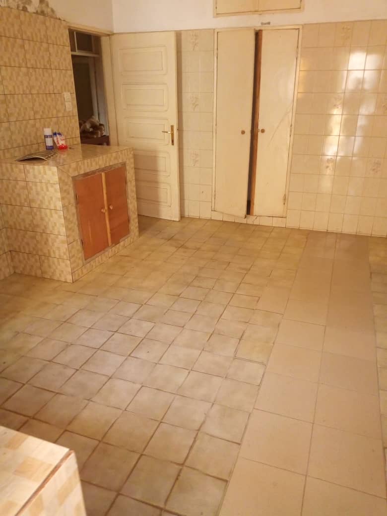 N° 4497 :
                            Villa à louer , Forever, Lome, Togo : 700 000 XOF/mois