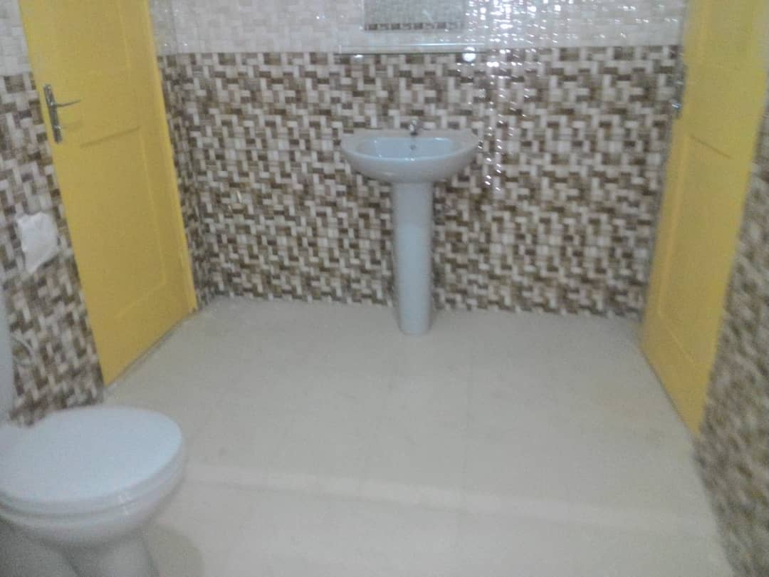 N° 4382 :
                            Villa à louer , Agbalepedo  , Lome, Togo : 250 000 XOF/mois