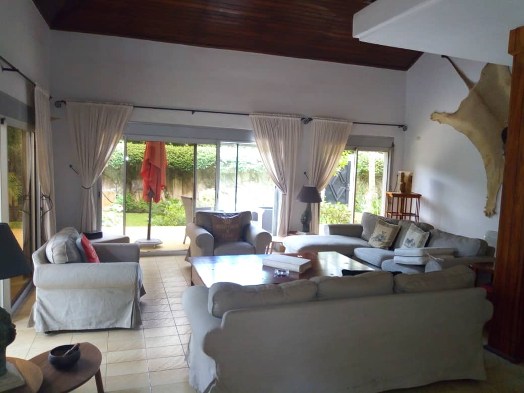 N° 4485 :
                            Villa meublée à louer , Gblinkome, Lome, Togo : 1 500  000 XOF/mois