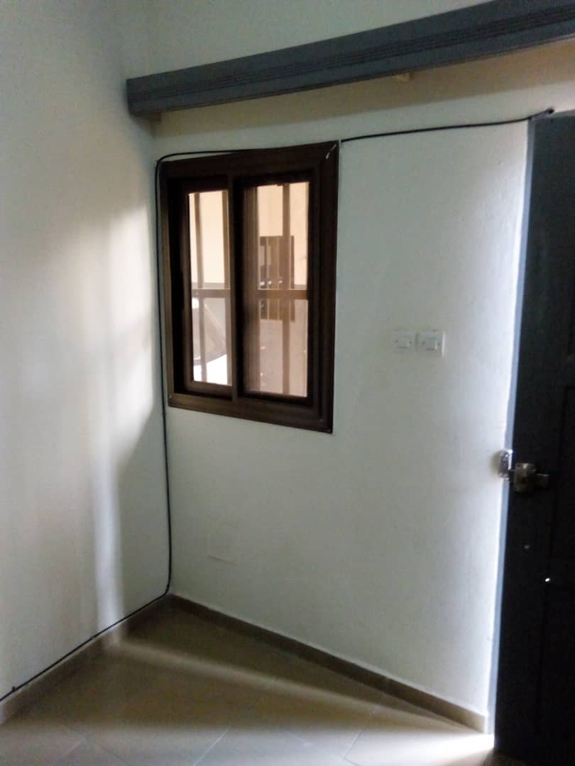 N° 4579 :
                            Chambre à louer , Avedji, Lome, Togo : 25 000 XOF/mois