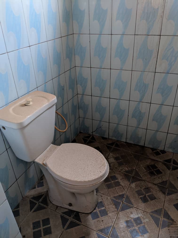 N° 4400 :
                            Chambre salon à louer , Avenou, Lome, Togo : 45 000 XOF/mois