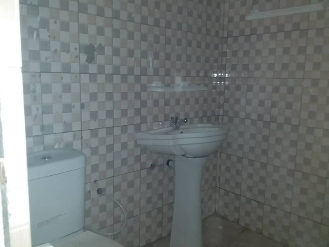 N° 4335 :
                            Appartement à louer , Adidogome, Lome, Togo : 80 000 XOF/mois