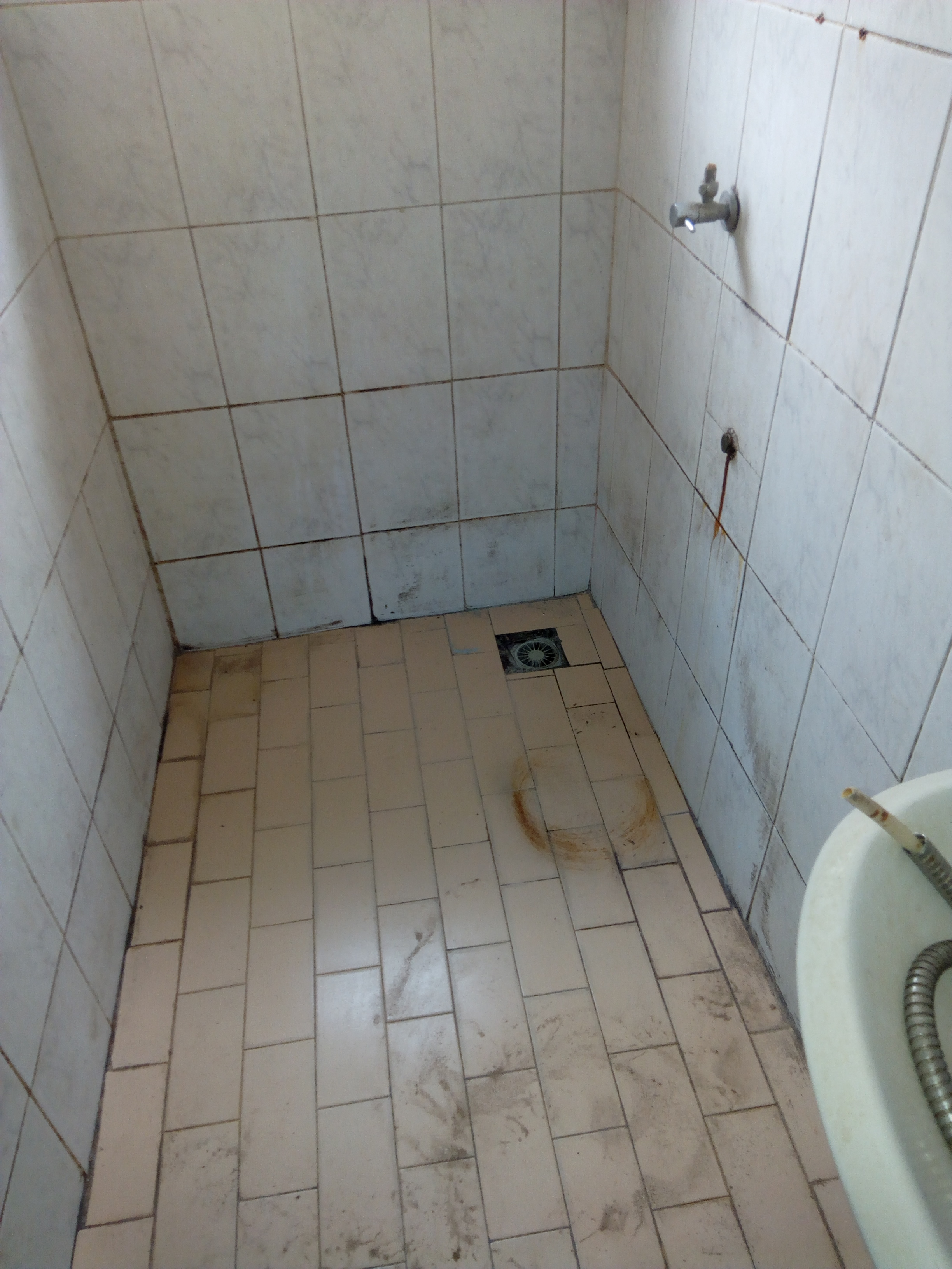 N° 4317 :
                            Appartement à louer , Djidjole, Lome, Togo : 50 000 XOF/mois