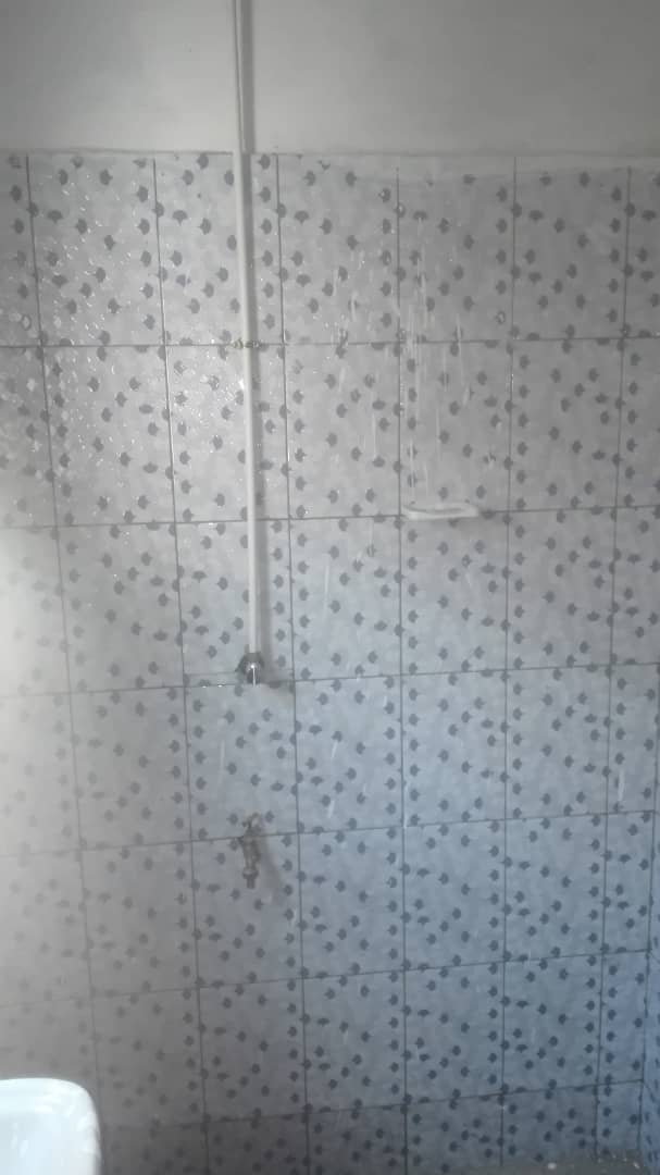 N° 4680 :
                            Chambre à louer , Agoe, Lome, Togo : 25 000 XOF/mois