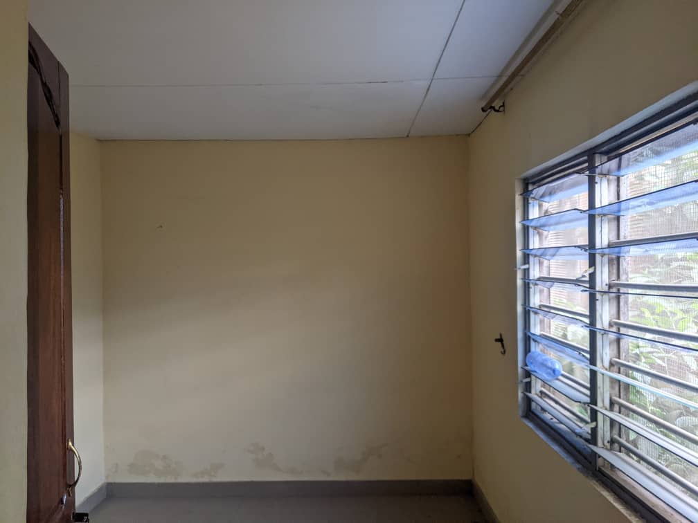N° 5440 :
                            Chambre salon à louer , Nukafu, Lome, Togo : 45 000 XOF/mois