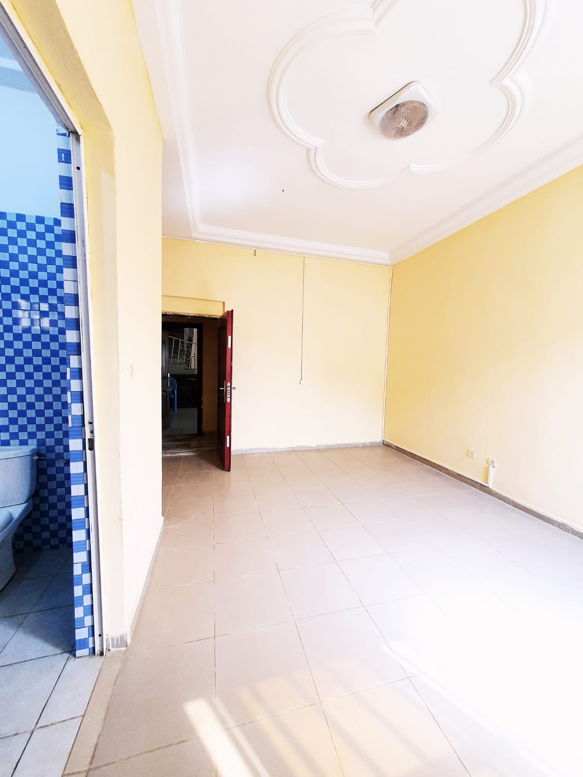 N° 5188 :
                            Villa à louer , Sagbado, Lome, Togo : 300 000 XOF/mois