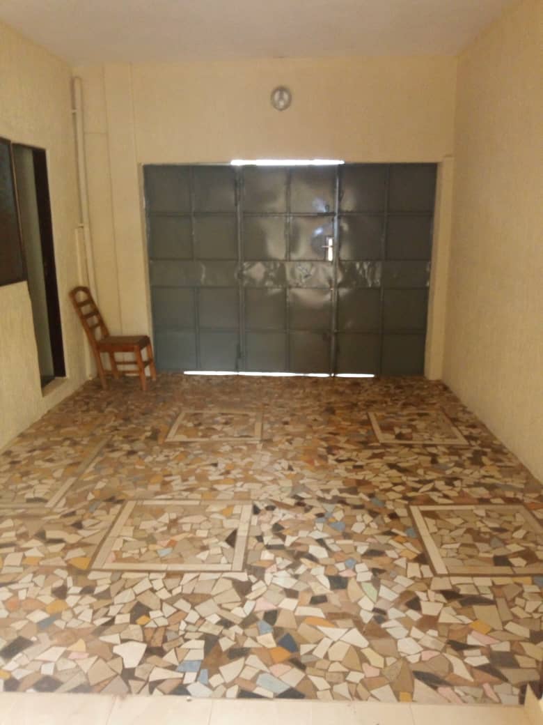 N° 4500 :
                            Villa à louer , Kegue, Lome, Togo : 200 000 XOF/mois