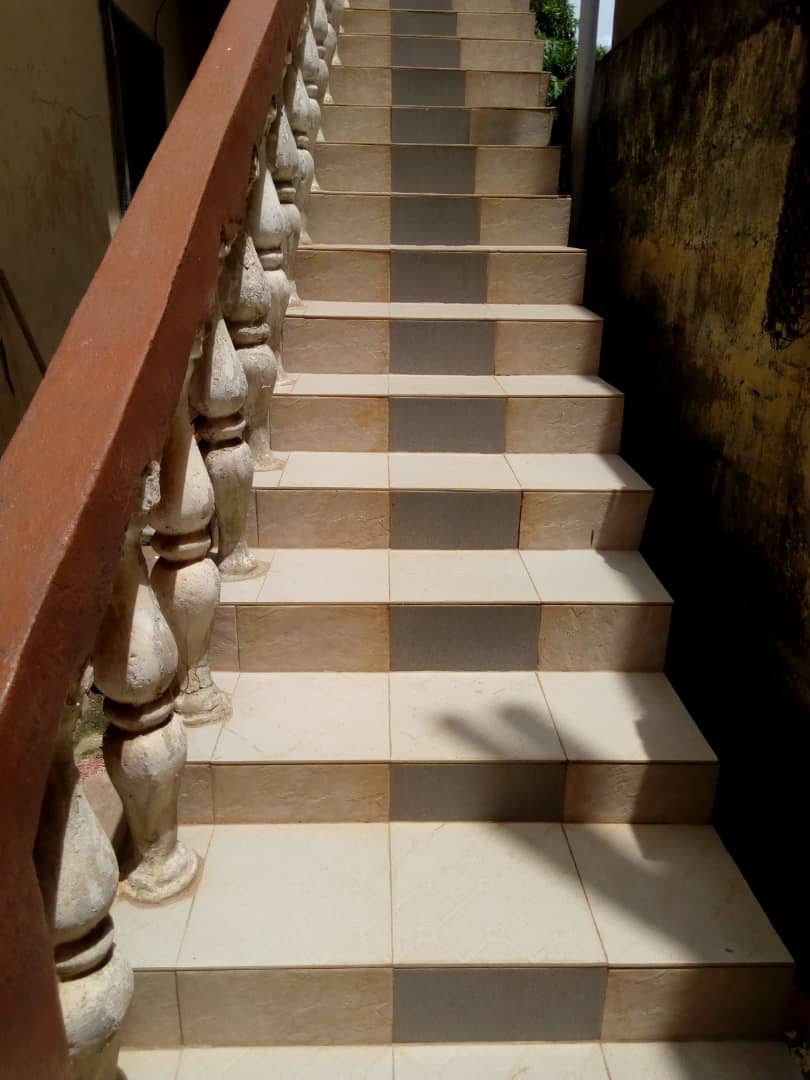 N° 4507 :
                            Chambre à louer , Agoe, Lome, Togo : 10 000 XOF/mois