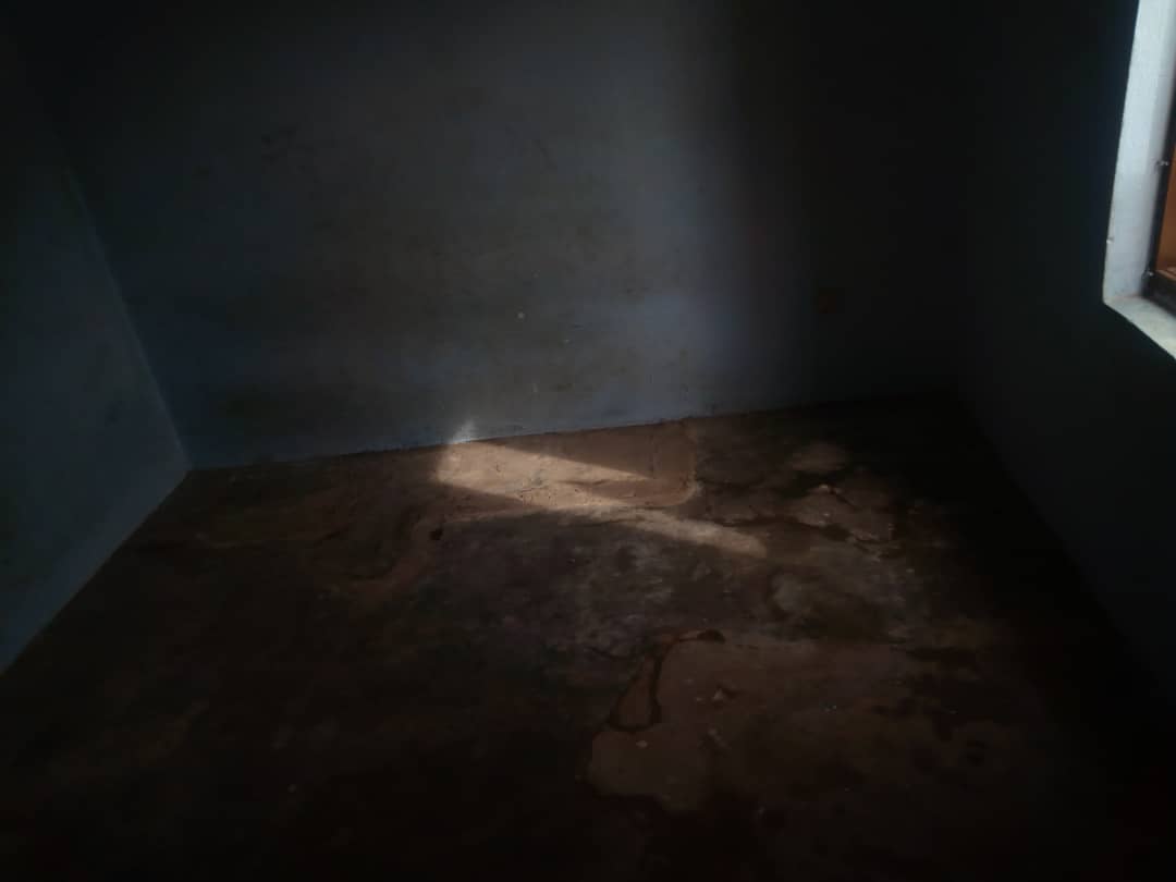 N° 4591 :
                            Chambre à louer , Tokoin soted, Lome, Togo : 15 000 XOF/mois