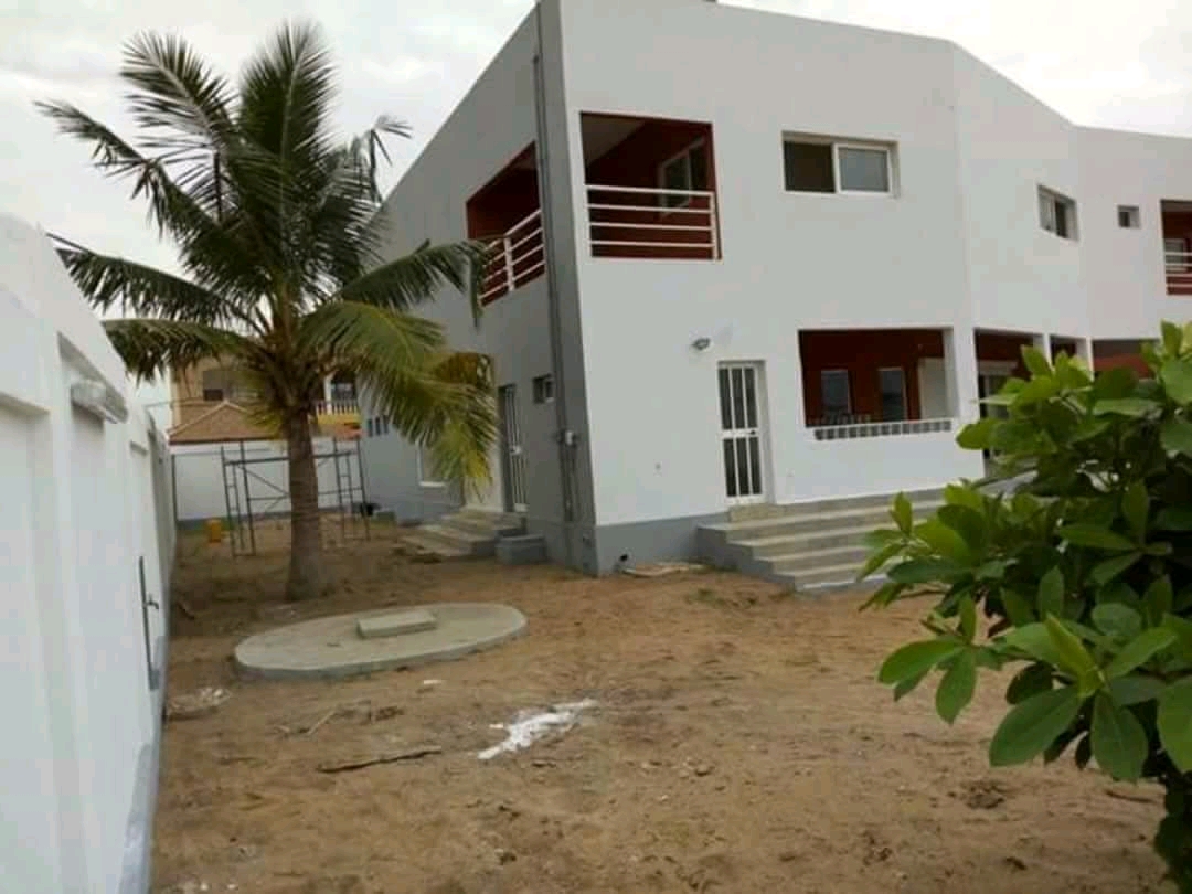 N° 4422 :
                            Villa à vendre , Baguida, Lome, Togo : 250 000  000 XOF/vie