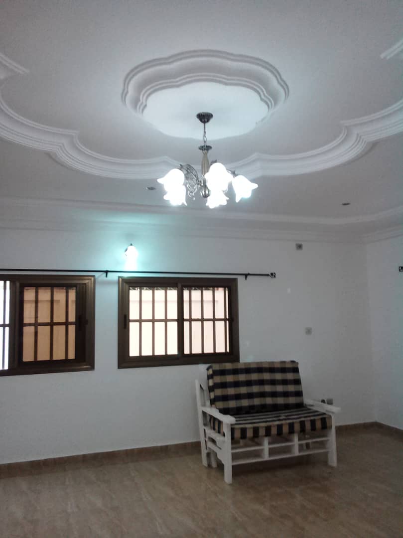 N° 4540 :
                            Villa à louer , Vakpossito, Lome, Togo : 300 000 XOF/mois