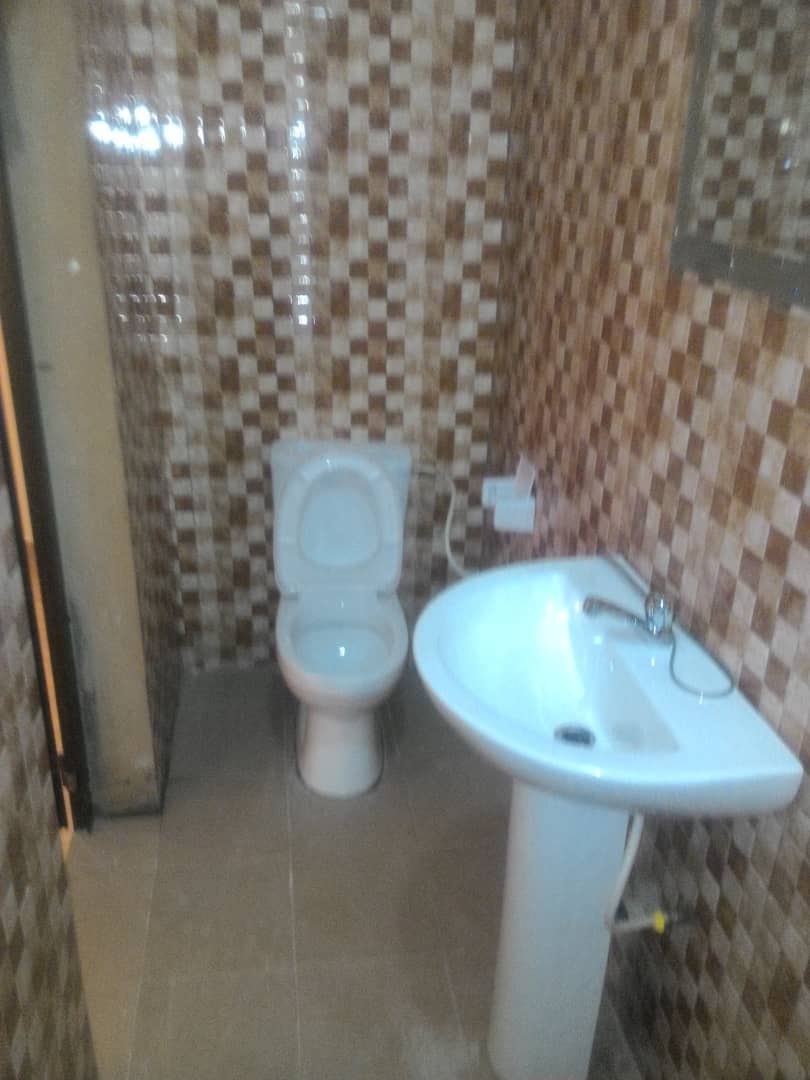 N° 4477 :
                            Chambre salon à louer , Avedji, Lome, Togo : 45 000 XOF/mois