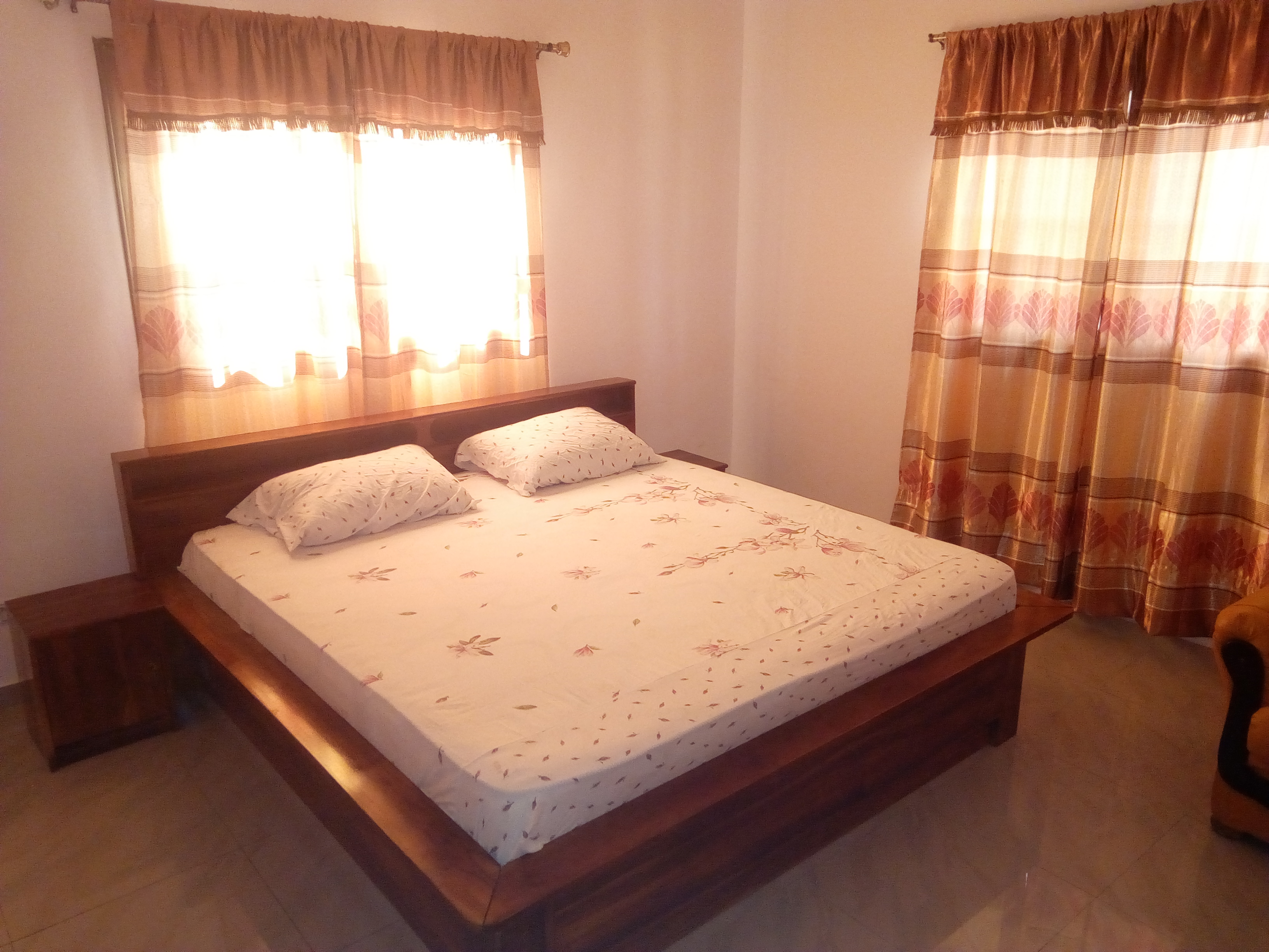 N° 4387 :
                            Appartement meublé à louer , Tokoin, Lome, Togo : 450 000 XOF/mois