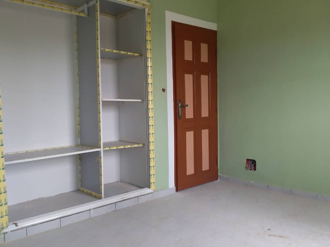 N° 4335 :
                            Appartement à louer , Adidogome, Lome, Togo : 80 000 XOF/mois