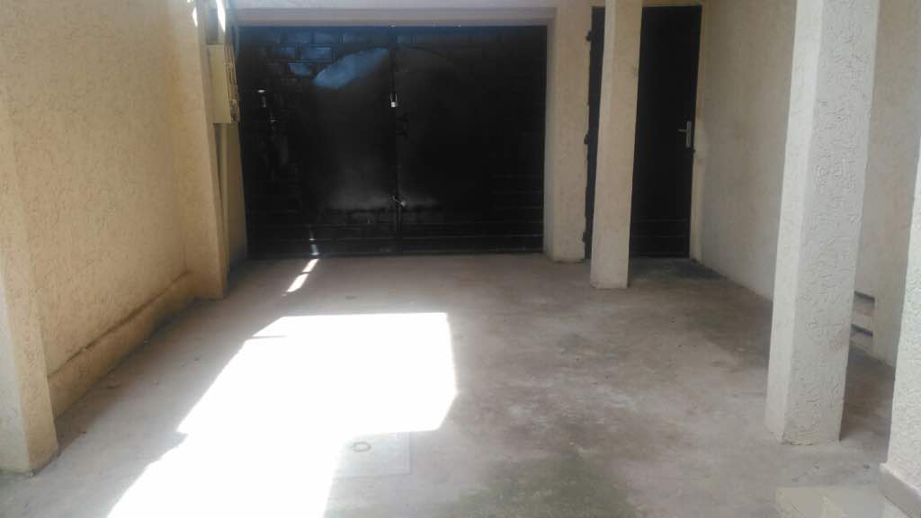 N° 4316 :
                            Villa à louer , Amadahome, Lome, Togo : 120 000 XOF/mois