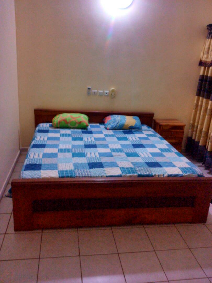 N° 4351 :
                            Appartement meublé à louer , Avepozo , Lome, Togo : 300 000 XOF/mois