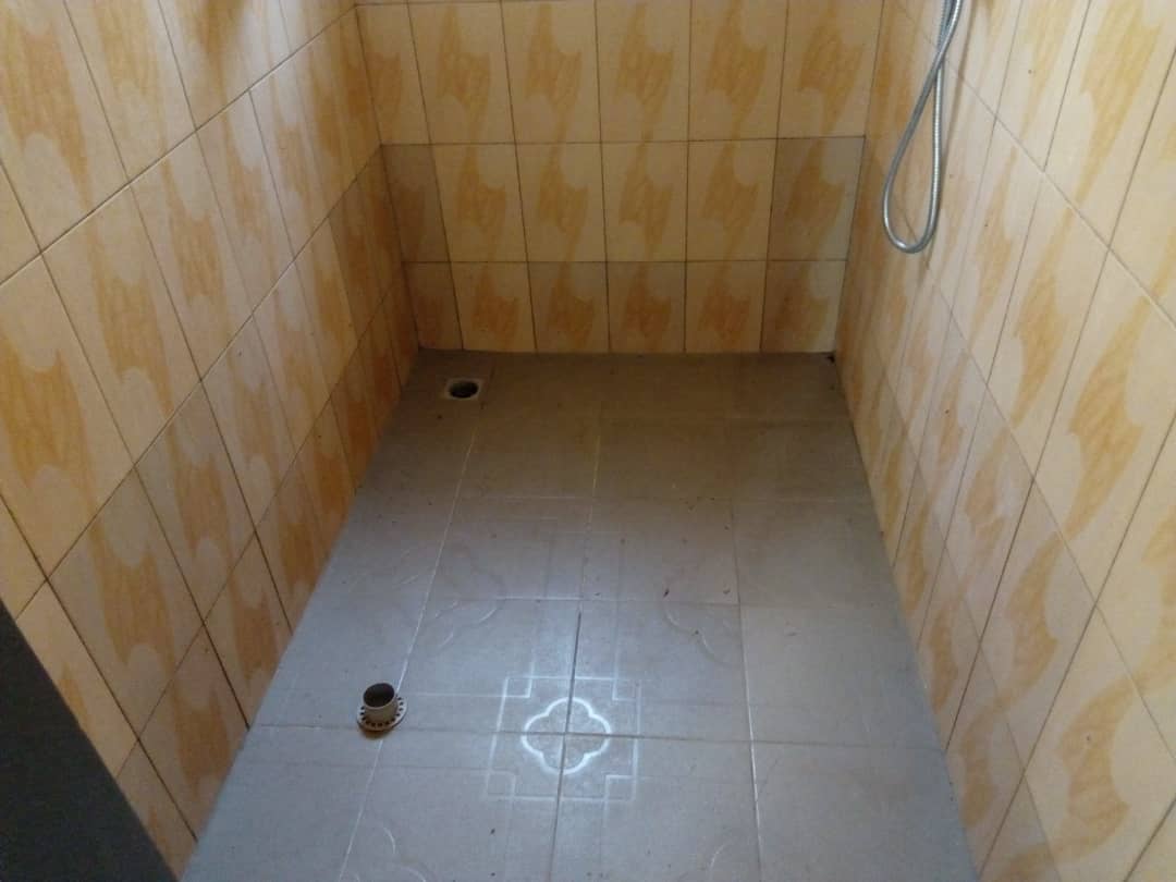 N° 4356 :
                            Villa à louer , Avedji, Lome, Togo : 70 000 XOF/mois