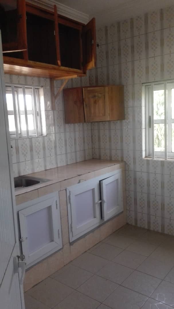 N° 4681 :
                            Villa à louer , Avedji, Lome, Togo : 250 000 XOF/mois