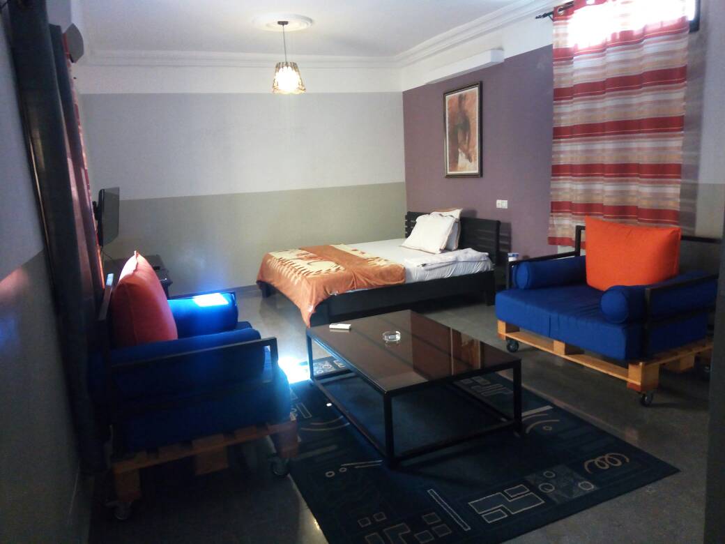 N° 4349 :
                            Studio meublé à louer ,  be-gbenyedji , Lome, Togo : 220 000 XOF/mois
